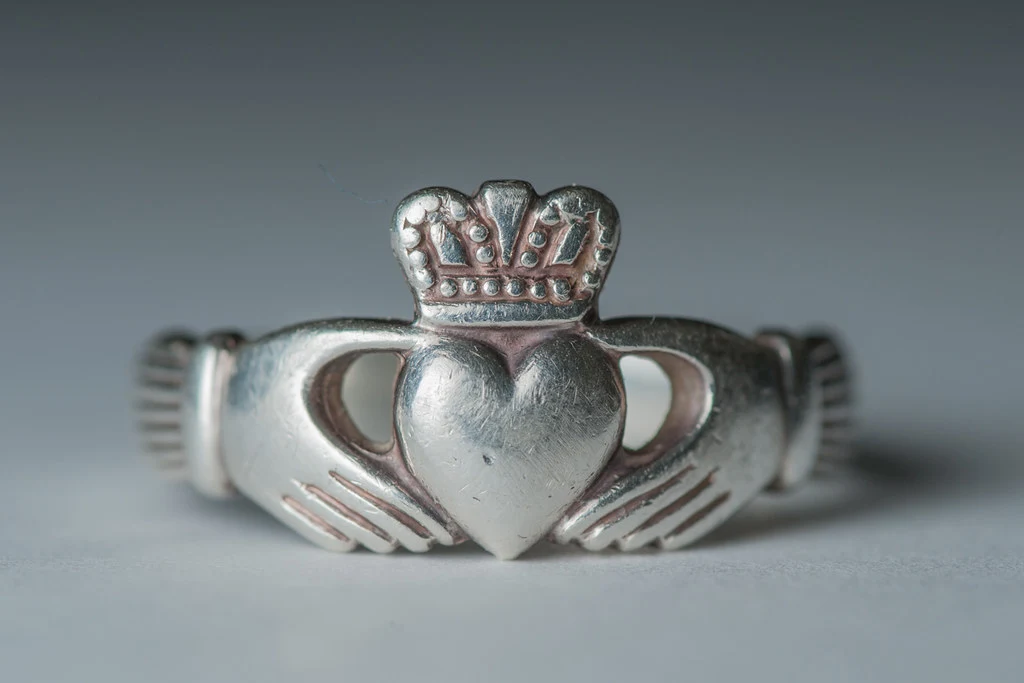 claddagh ring